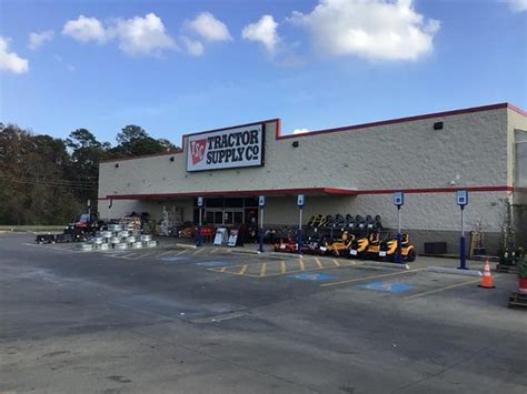 Tractor supply west monroe - Applies to first qualifying Tractor Supply purchase made with your new TSC Store Card or TSC Visa Card within 30 days of account opening. Must be a Neighbor’s Club member to qualify. You will receive $20 in Rewards if your first qualifying purchase is between $20 -$199.99 or $50 in Rewards if your first qualifying …